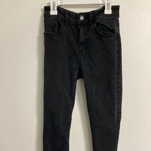 American eagle size 2 regular woman’s black midrise jeans straight cut jeggings